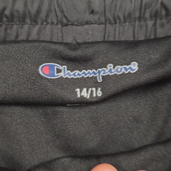 Champion Kids Multicolor Shorts Bundle 14/16 - Picture 2 of 6